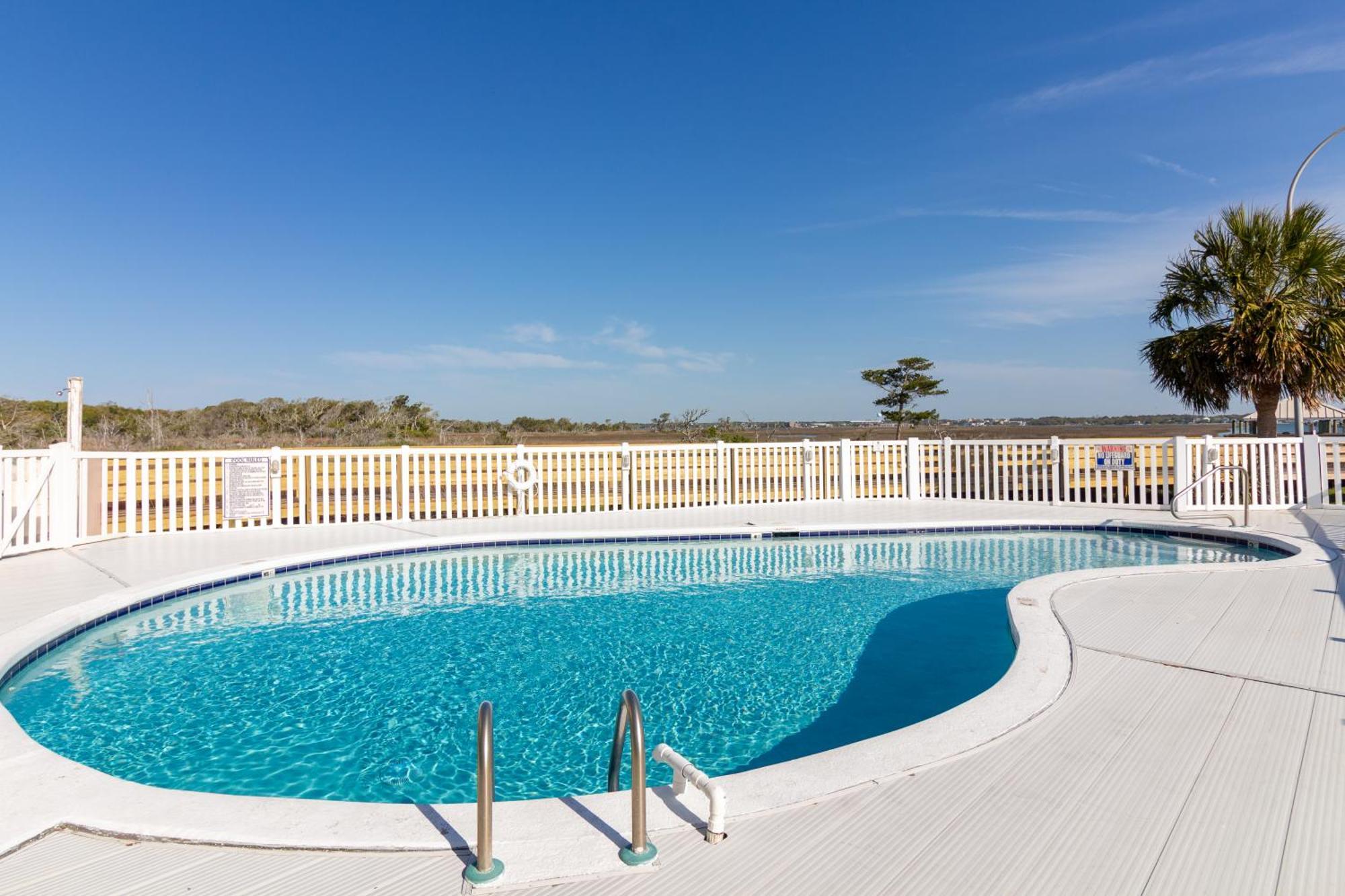 Palm Suites Atlantic Beach Exterior photo